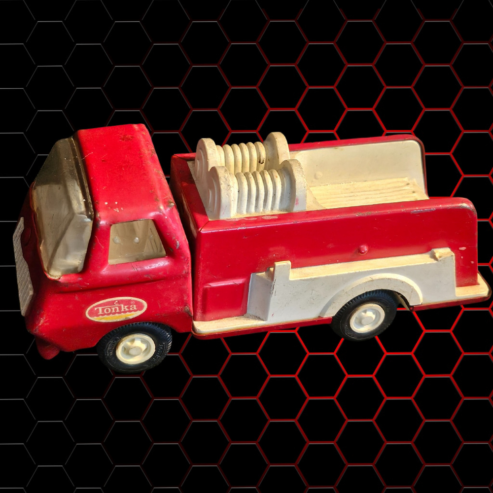 Tonka Vintage 1970s Fire Truck Toy Red White no ladders
